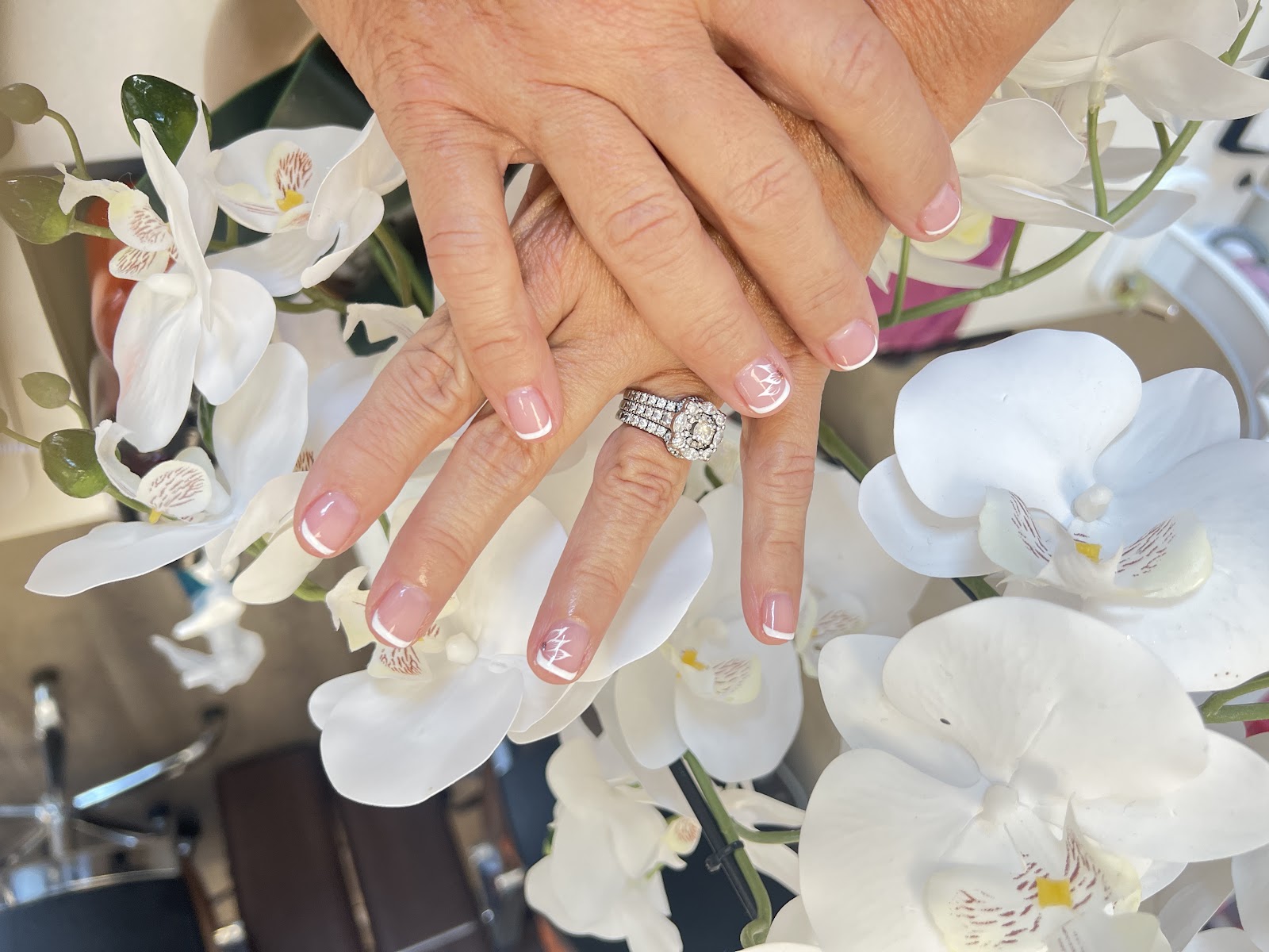 BAREFOOT LANDING NAILS nail photo 2