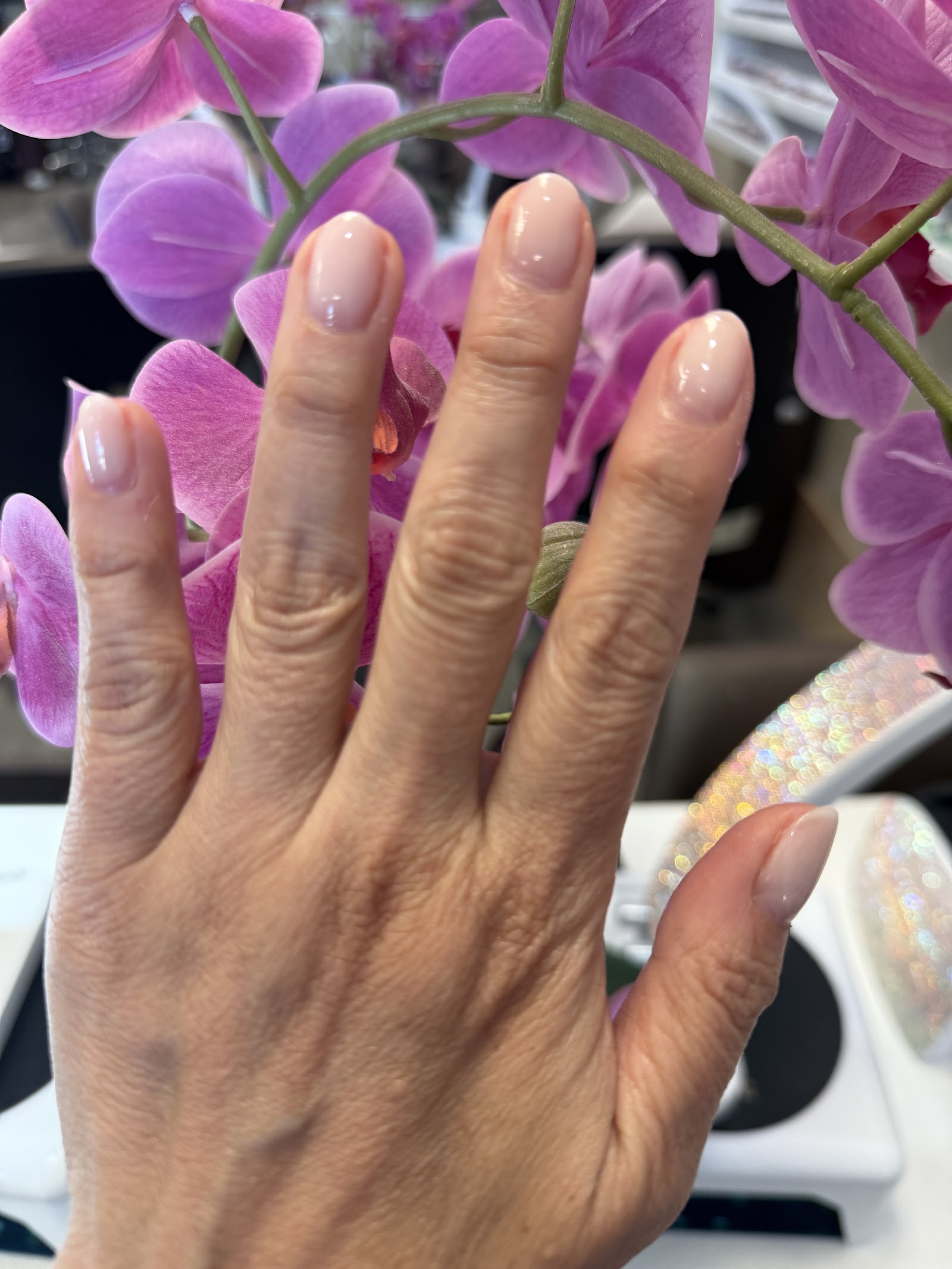 BAREFOOT LANDING NAILS nail photo 4